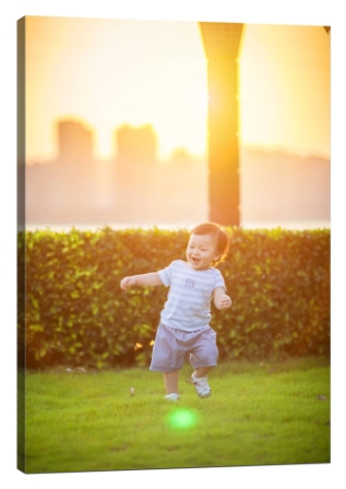 Learning to use lighting to achieve the perfect baby photo