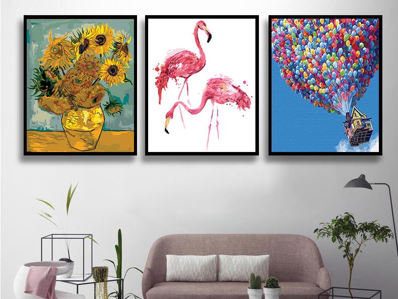 The Differences Between Canvas Prints and Traditional Framed Prints